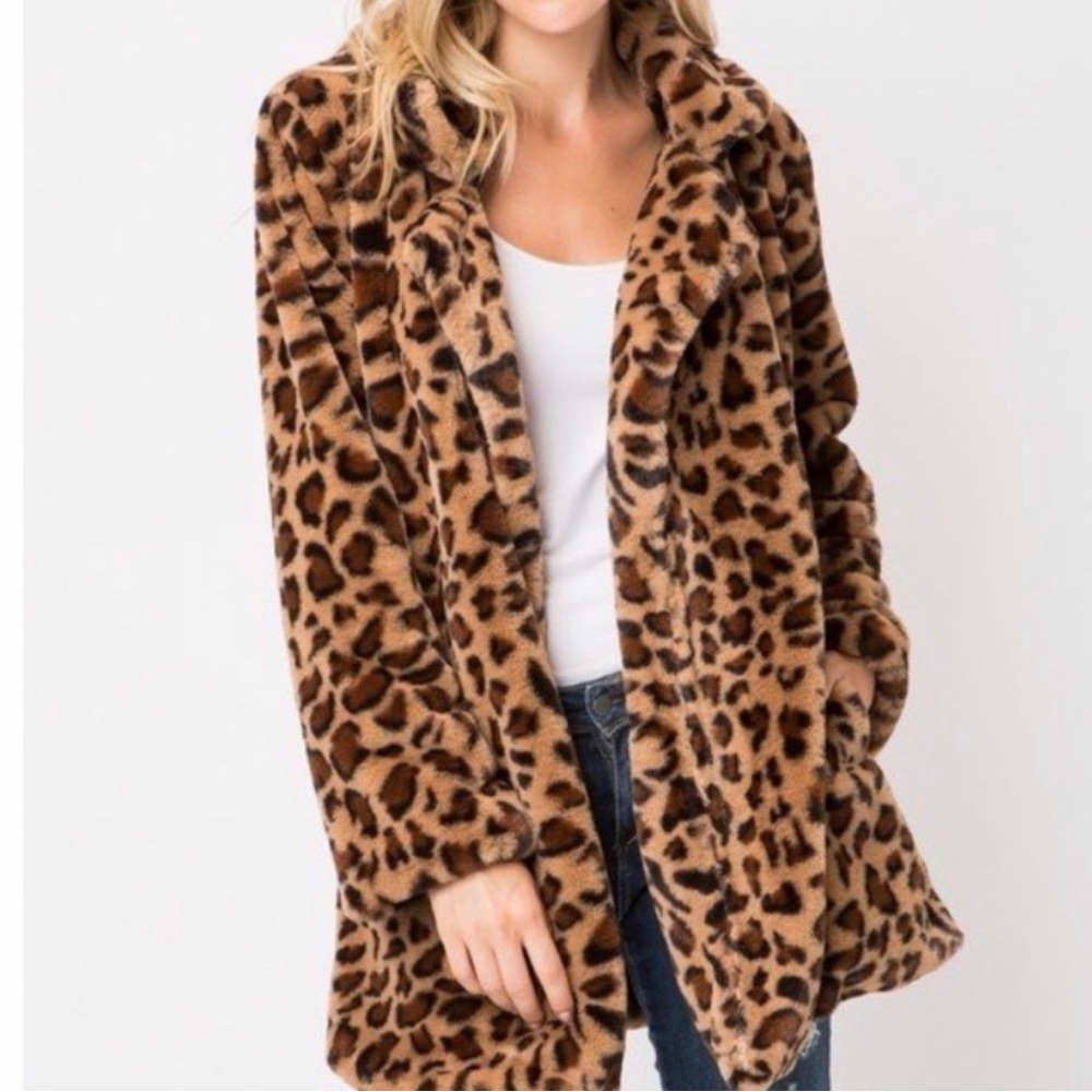 Love Tree Leopard print Jacket size small